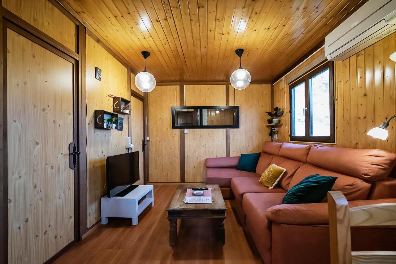 Casa Rural La Canadiense Log Cabin Guest House Buenache de la Sierra Exterior photo